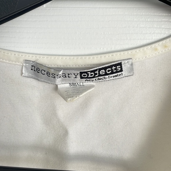 Scalloped Edge White Lace Cropped Shell Sleeveless Tank Top - Picture 3 of 3